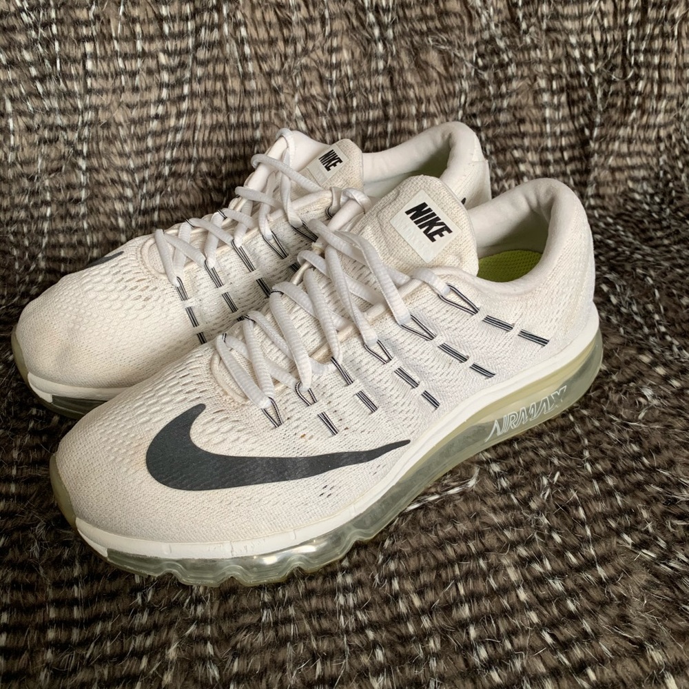 Nike AirMax 2016 'Summit White' Sneakers